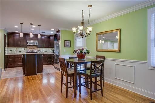 407 Hilltop Dr