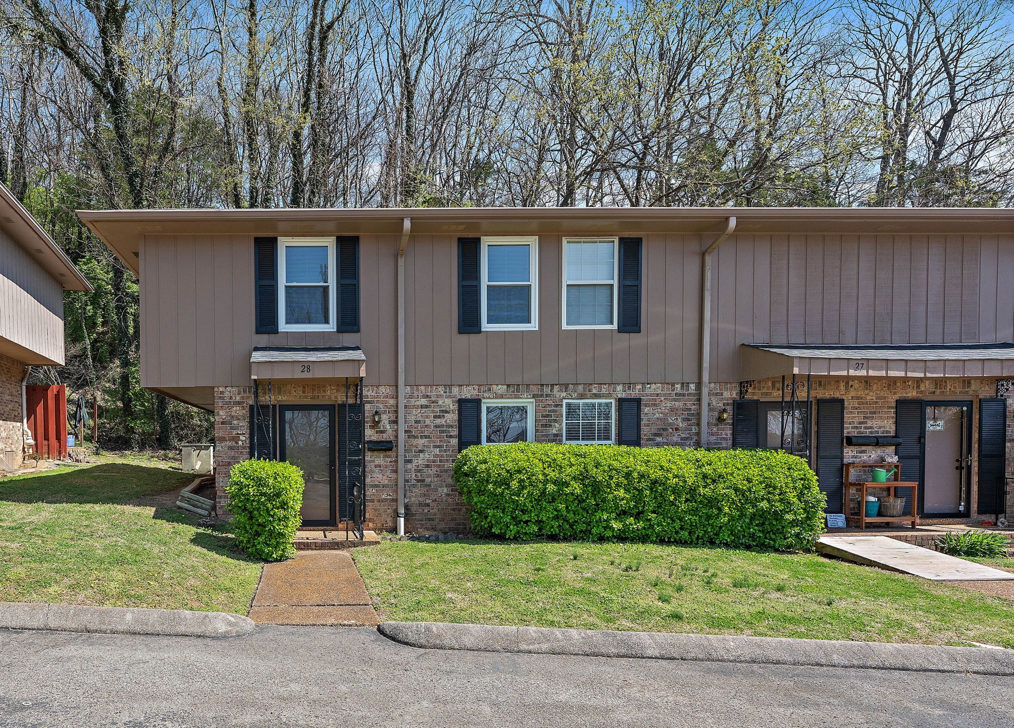 110 Bellevue Rd 28