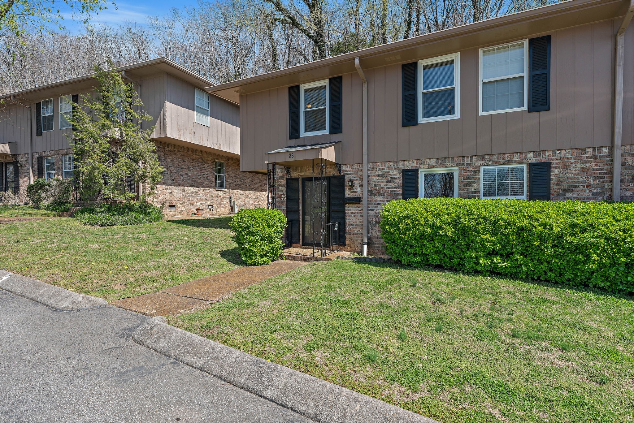 110 Bellevue Rd 28