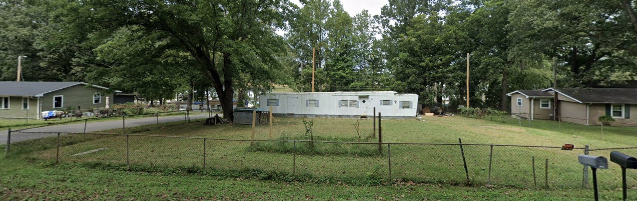 911 Hilltop Ct