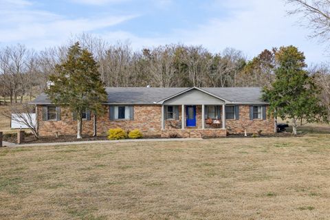 13 Sunrise Ln Fayetteville TN 37334