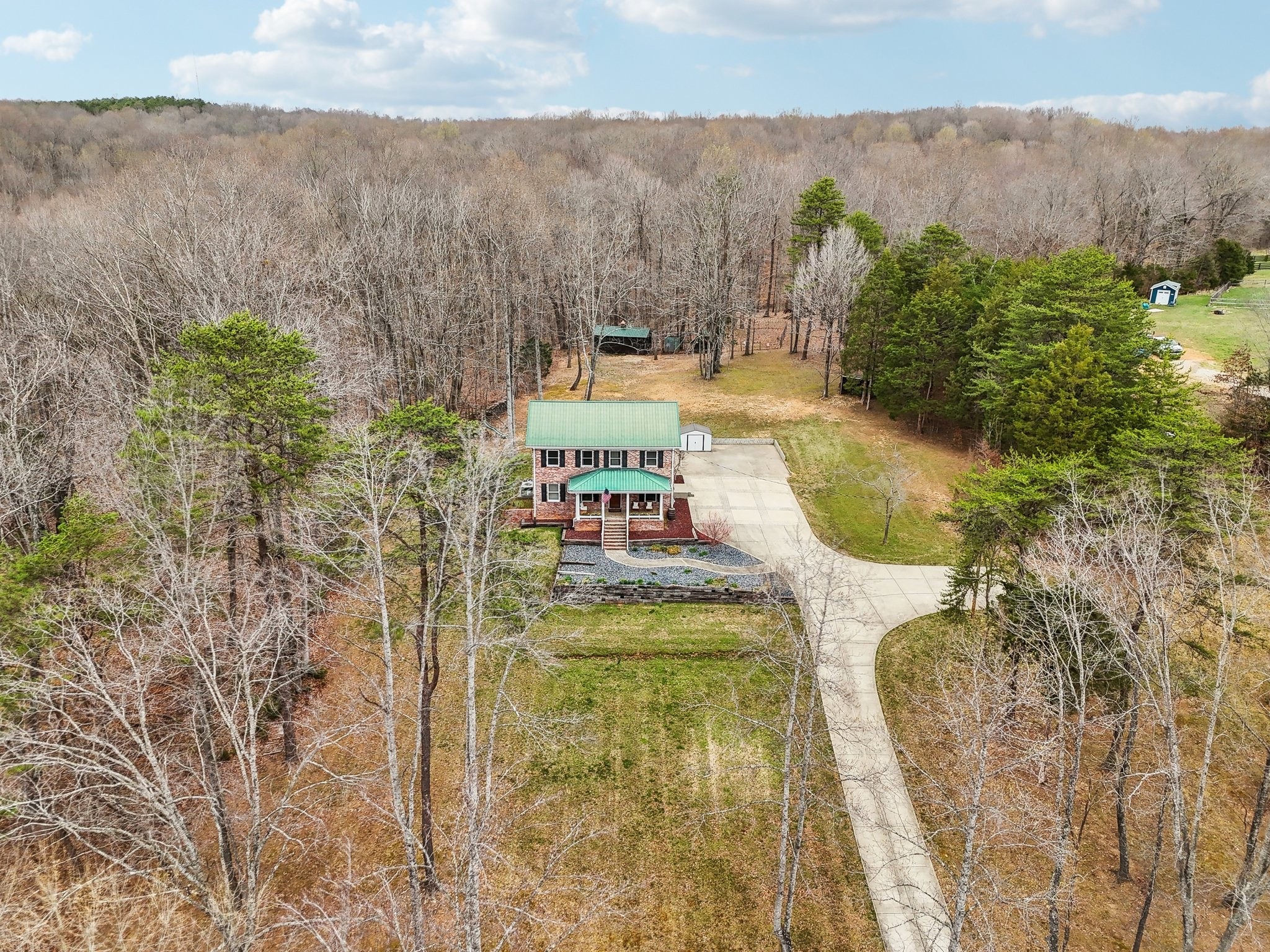 935 Big Springs Rd