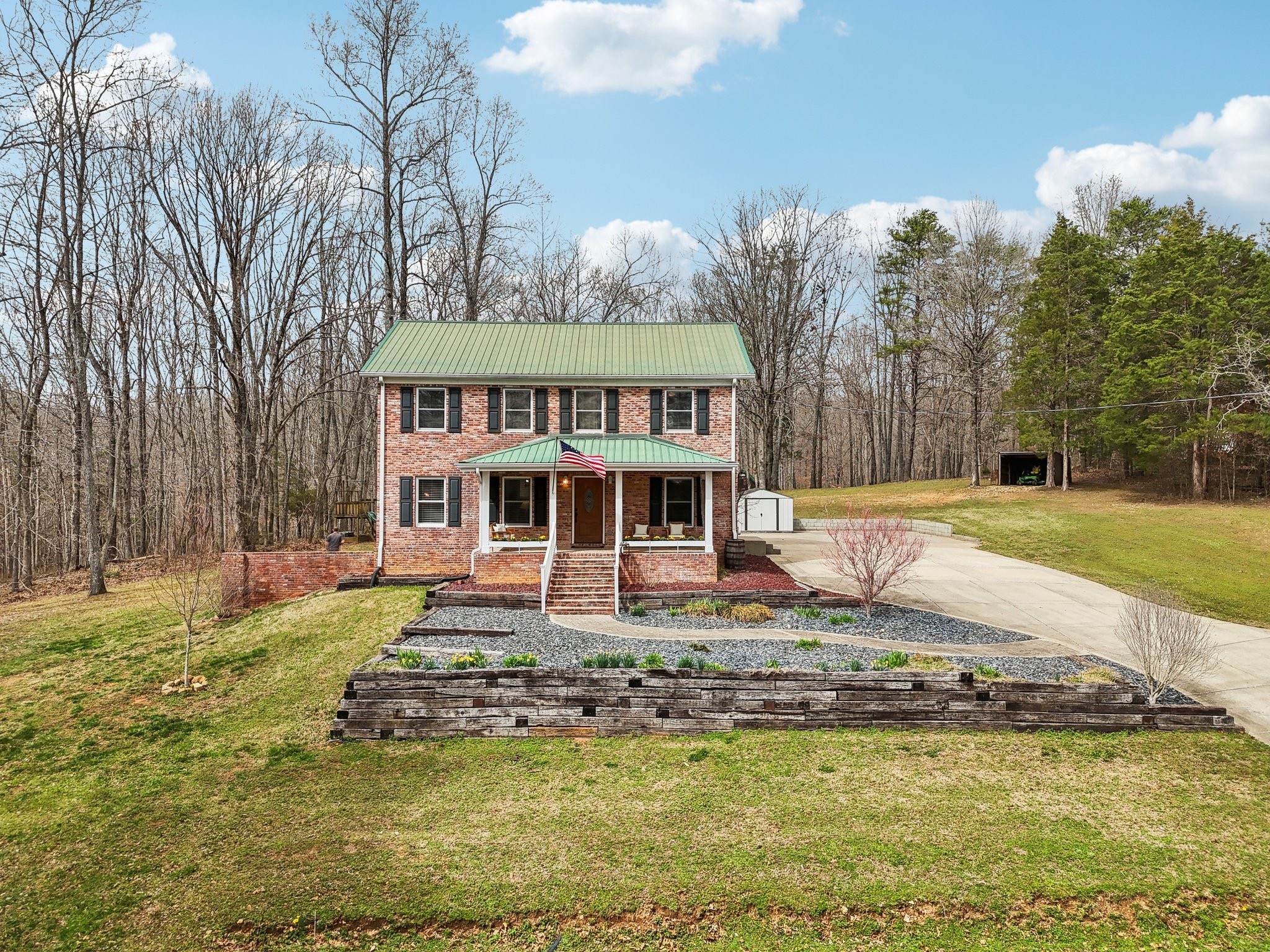 935 Big Springs Rd