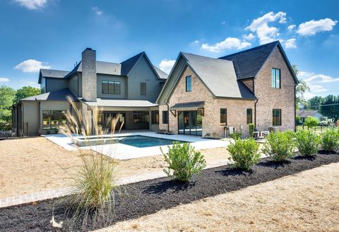 1529 Sam Houston Dr Brentwood TN 37027