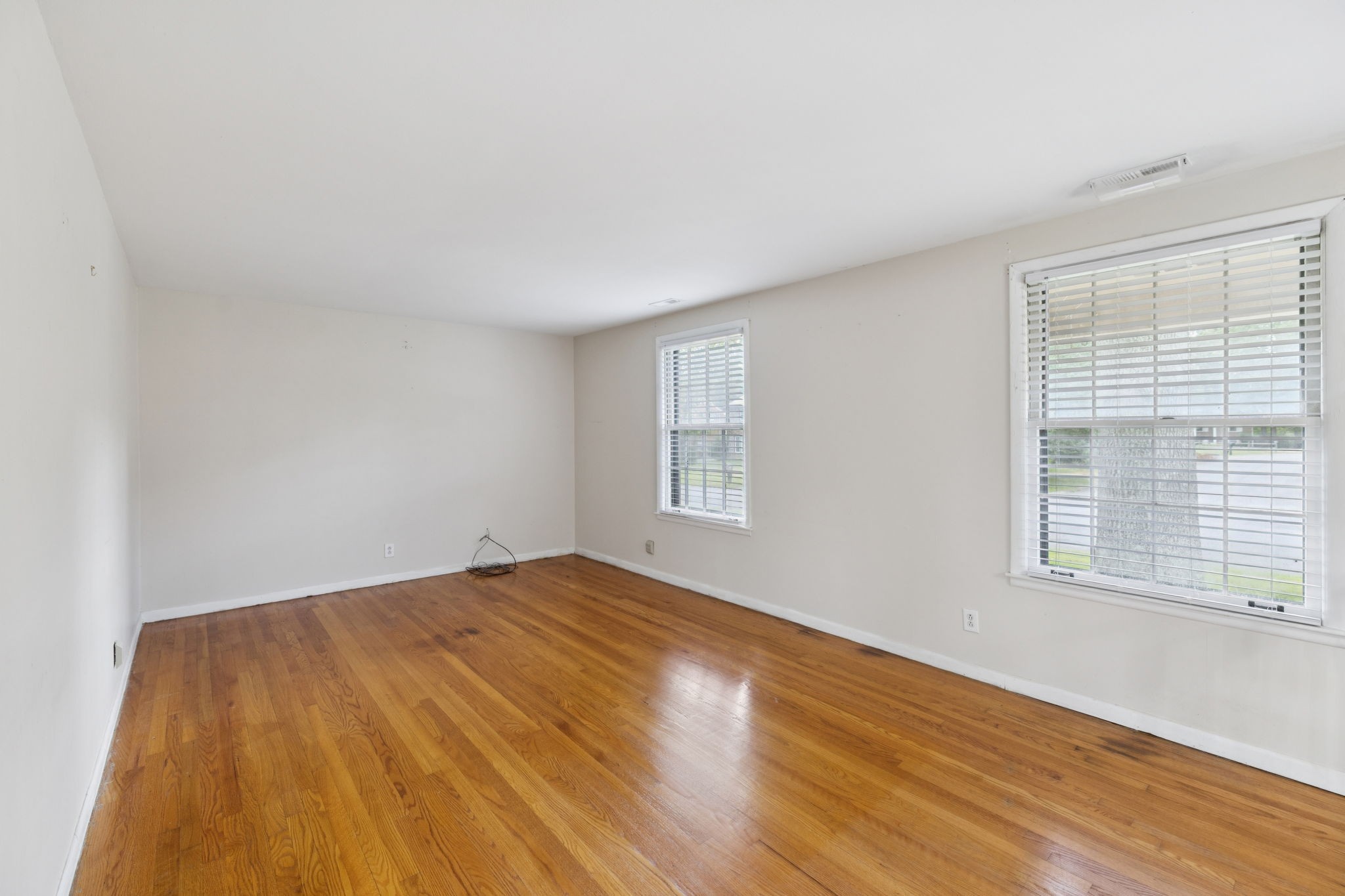 215 Heights Ave