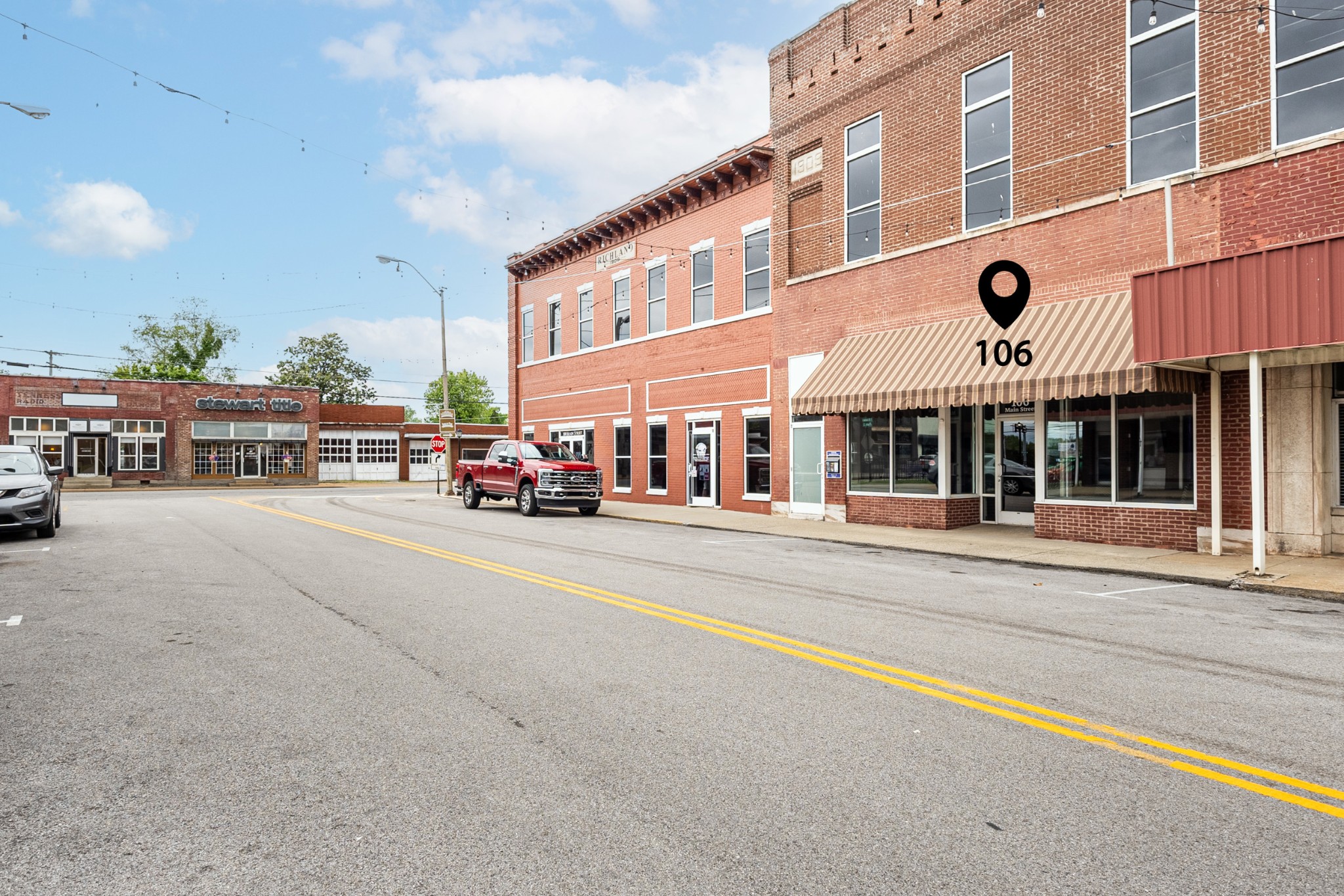 106 Main St