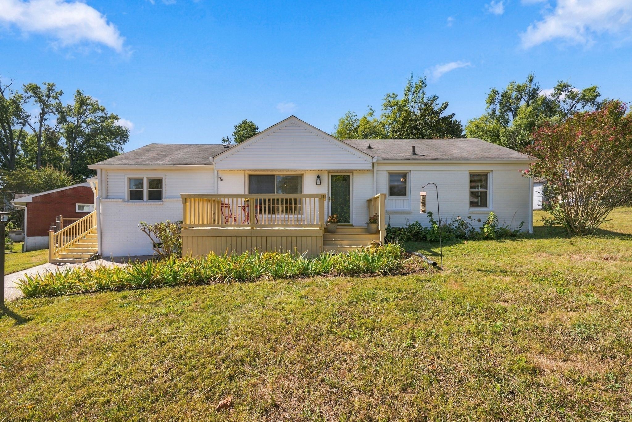 2-bed listing at 3603 Hewlett Dr, Nashville