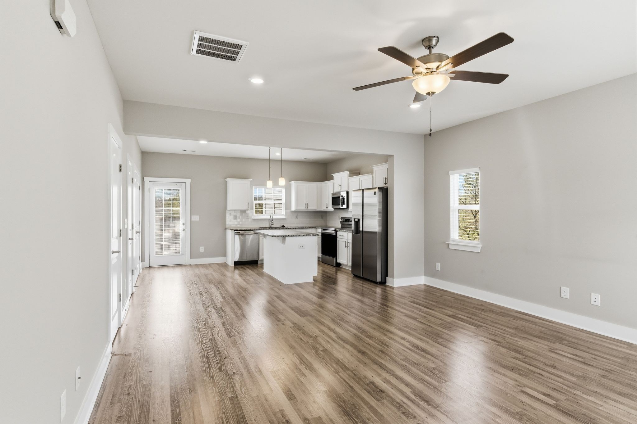 102 Dry Creek Commons Dr