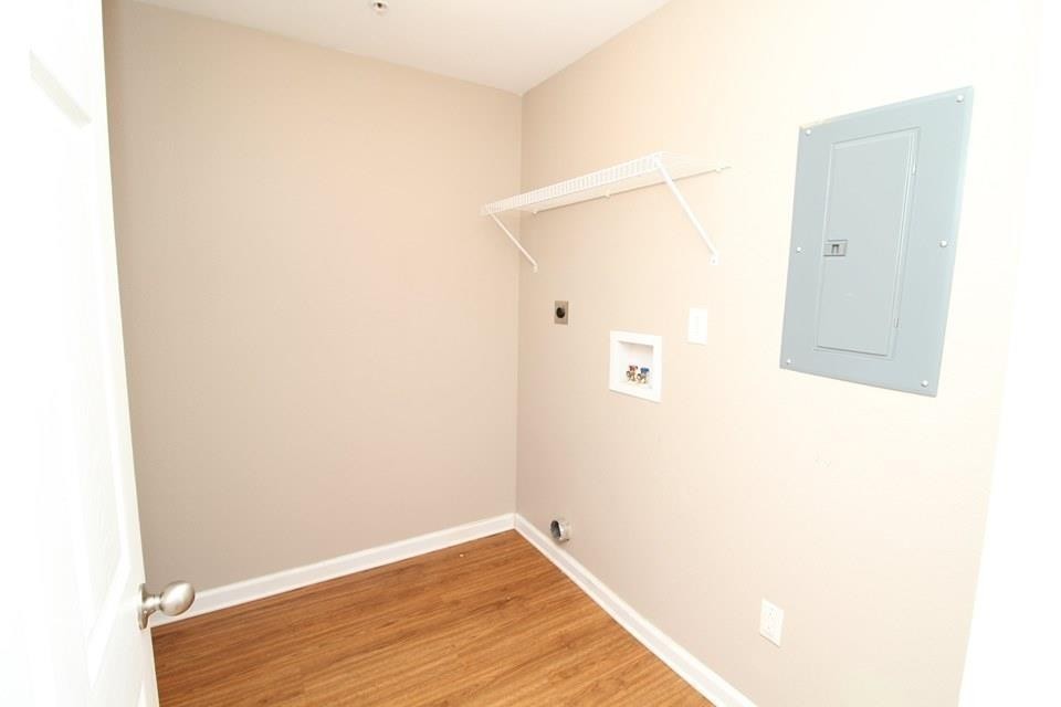 704 Donelson Parkway B202