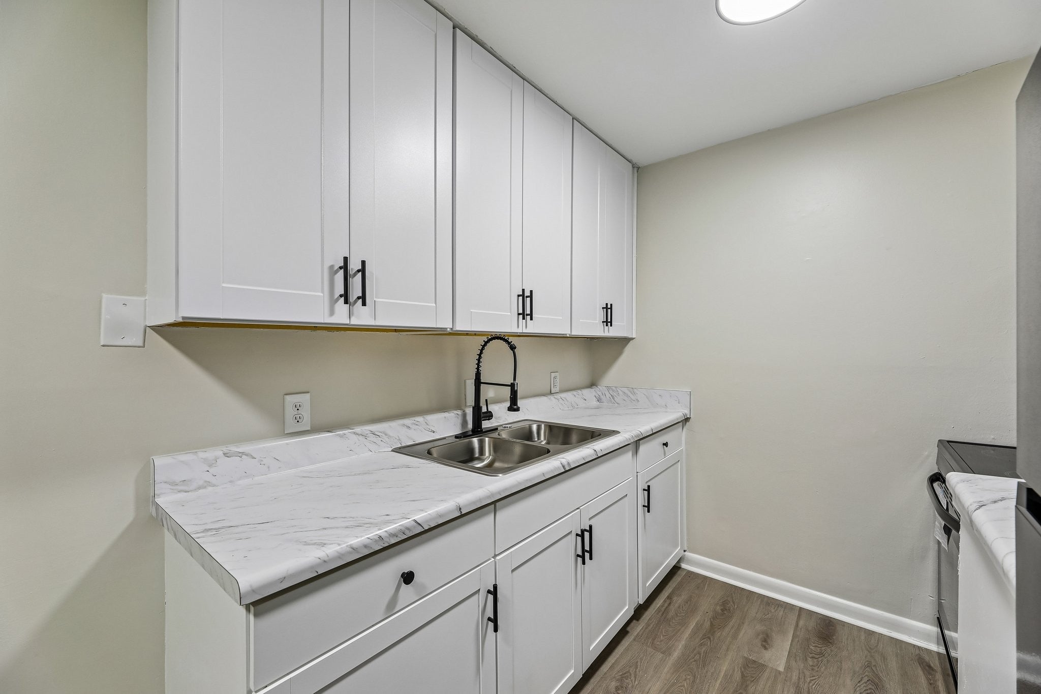 550 Harding Pl F116