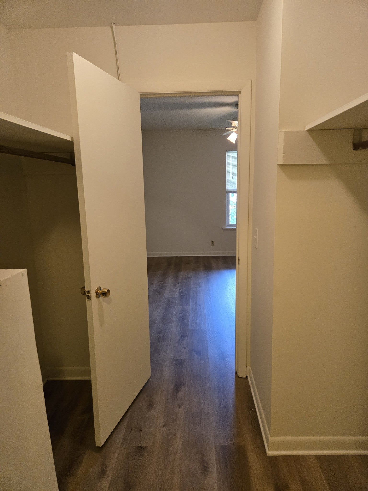 555 N DuPont Ave A17