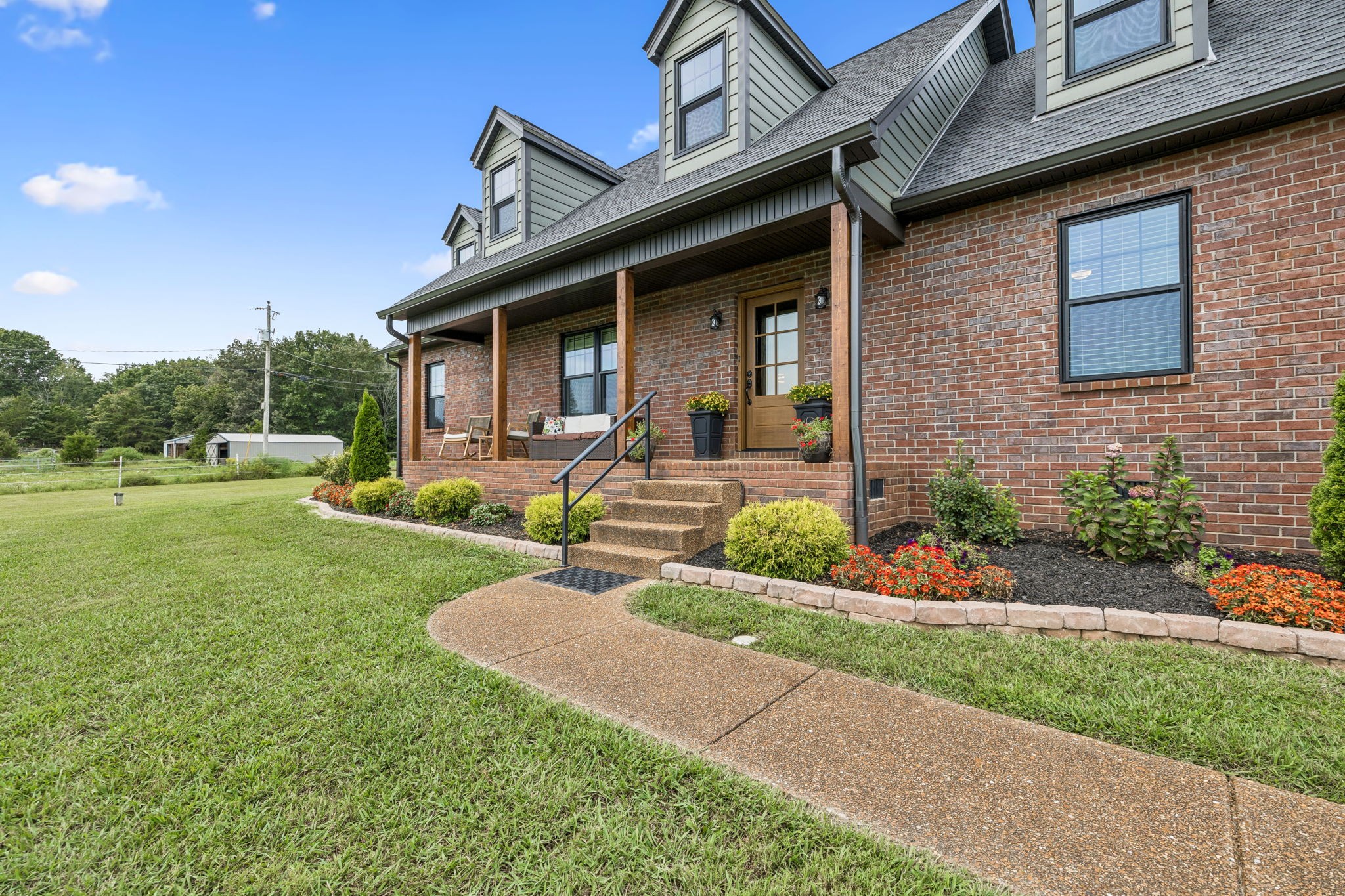 1856 Sawgrass Ln