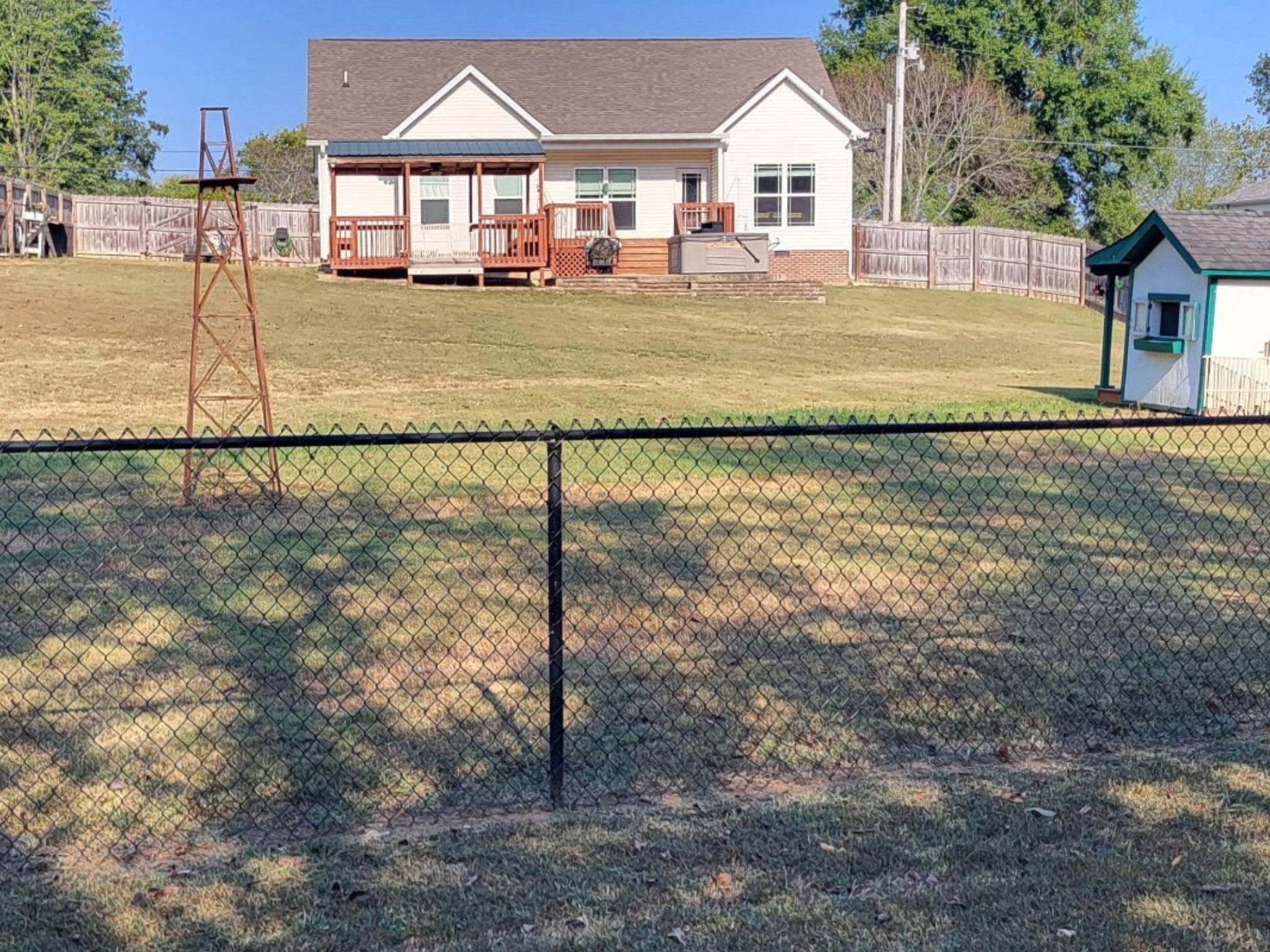 609 Meadowlark Dr
