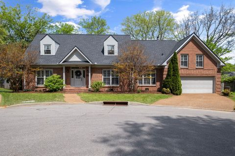 4253 Jamesborough Pl Nashville TN 37215