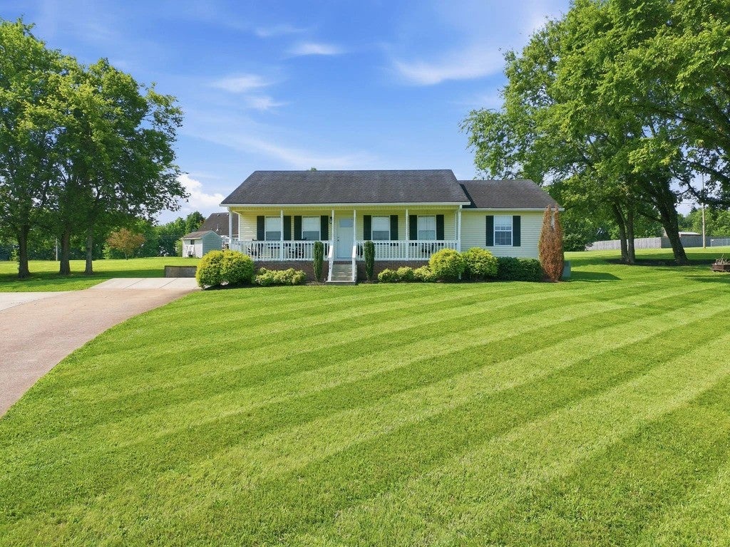 106 Christina Dr
