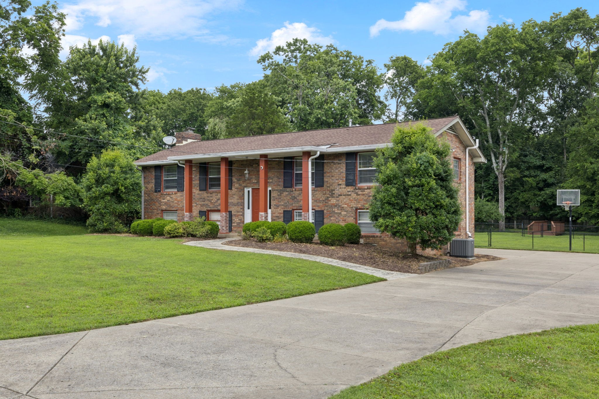 219 Island Dr