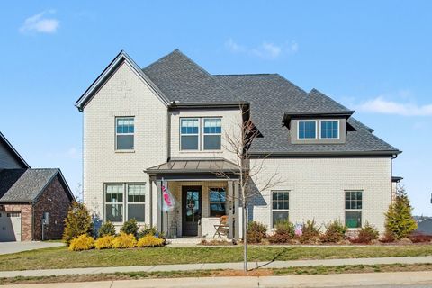 194 Phillips Bnd Spring Hill TN 37174