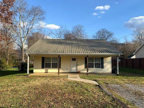380 Walnut Avenue Trenton GA 30752