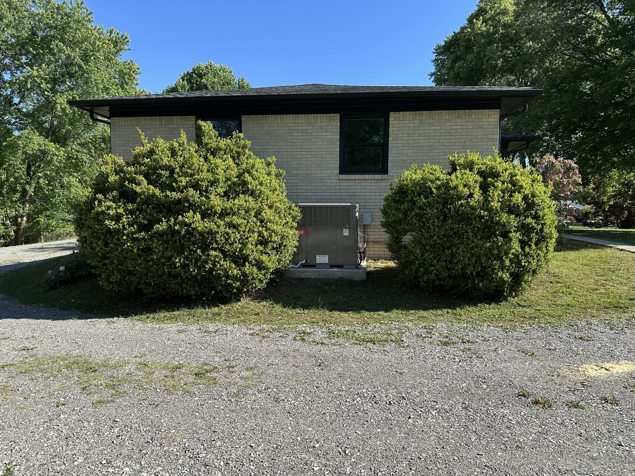 198 Epperson Ave