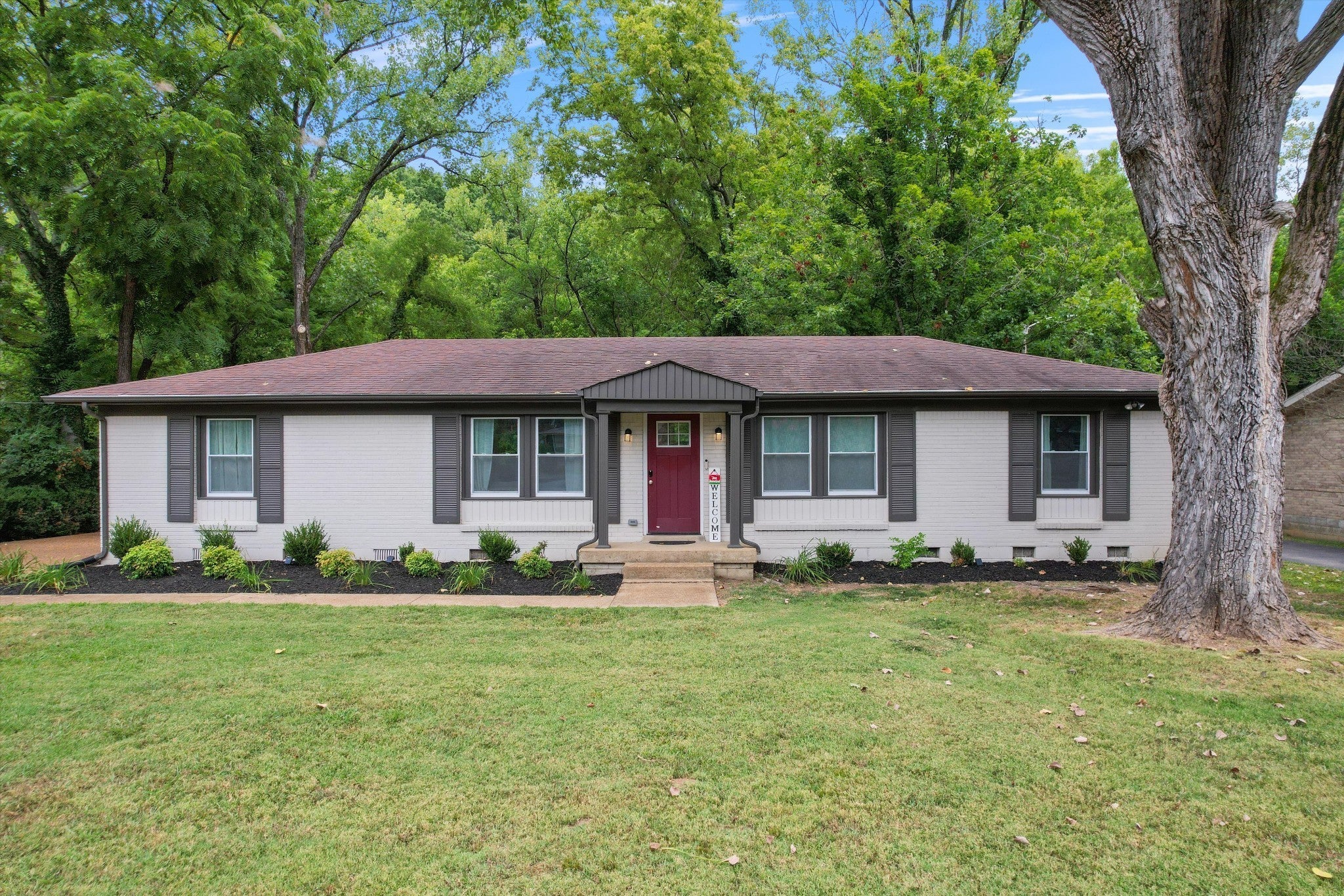 4.0-bed rental at 5017 Suter Dr