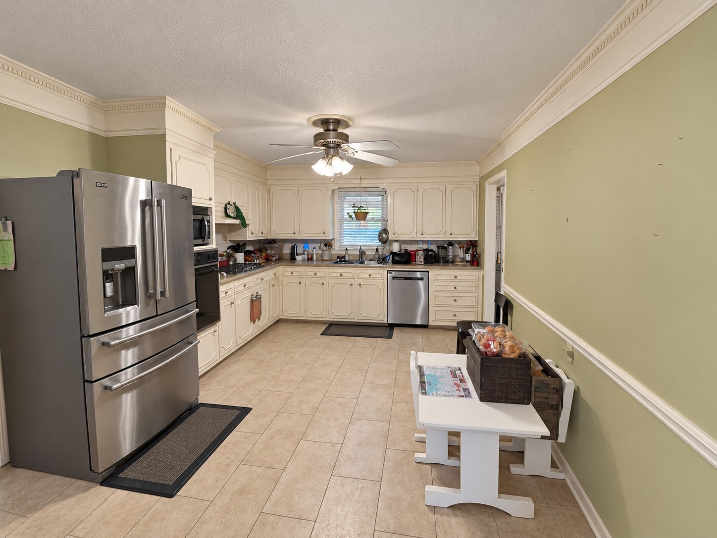 112 Whitfield Dr