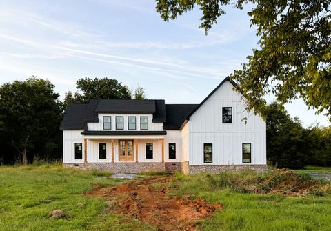 8533 Twelve Corners Rd Lascassas TN 37085