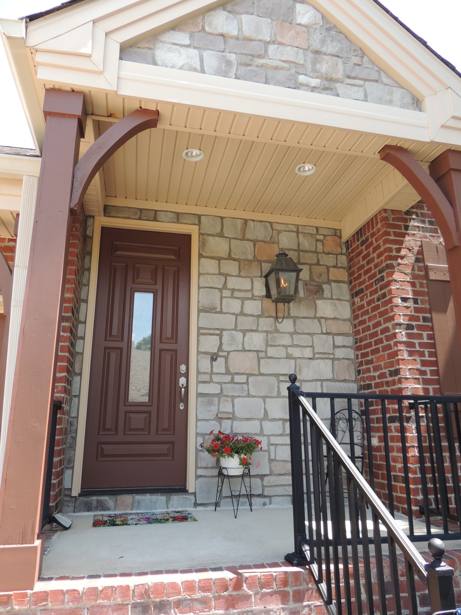 134 Nickolas Cir