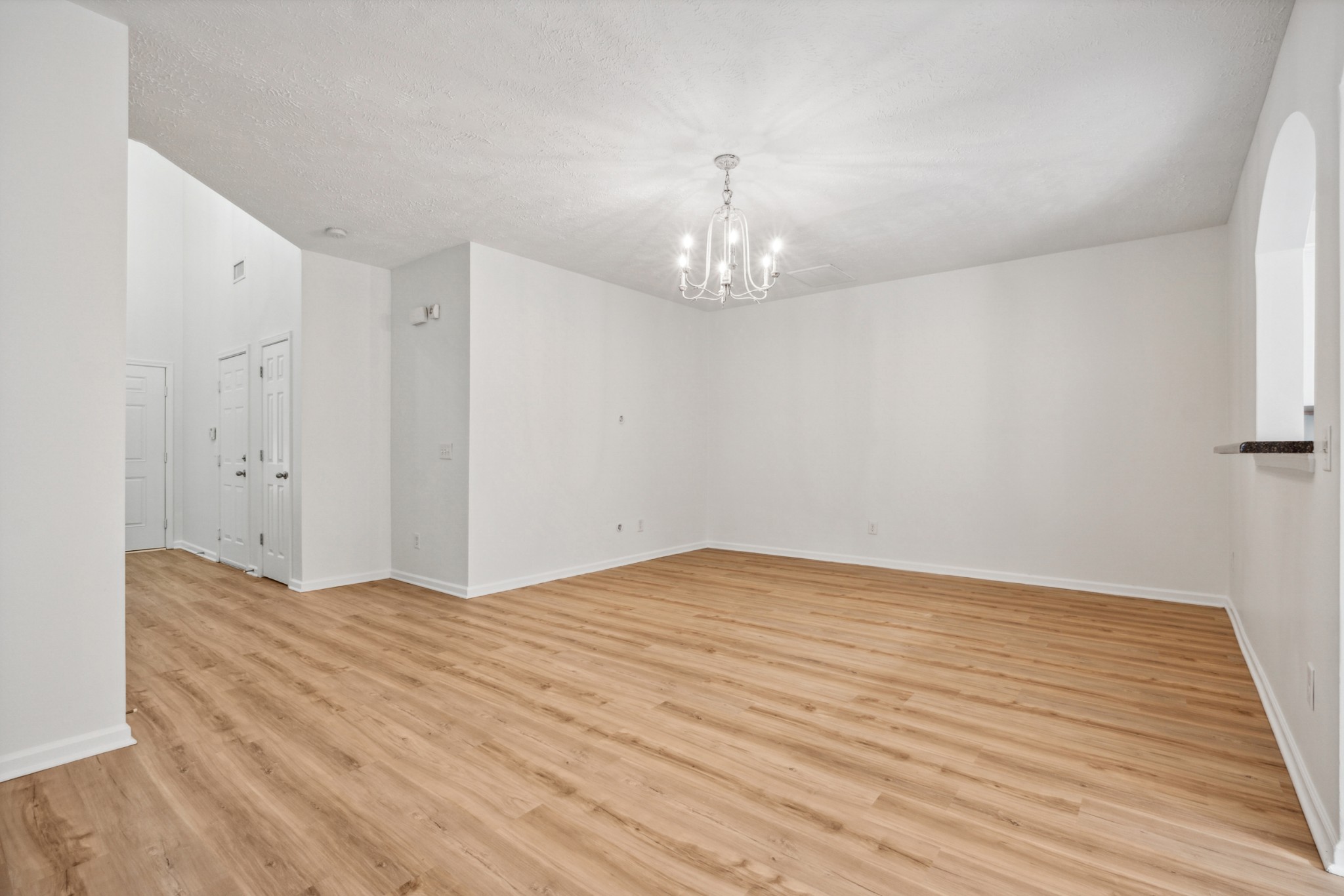 1513 Hamden Dr