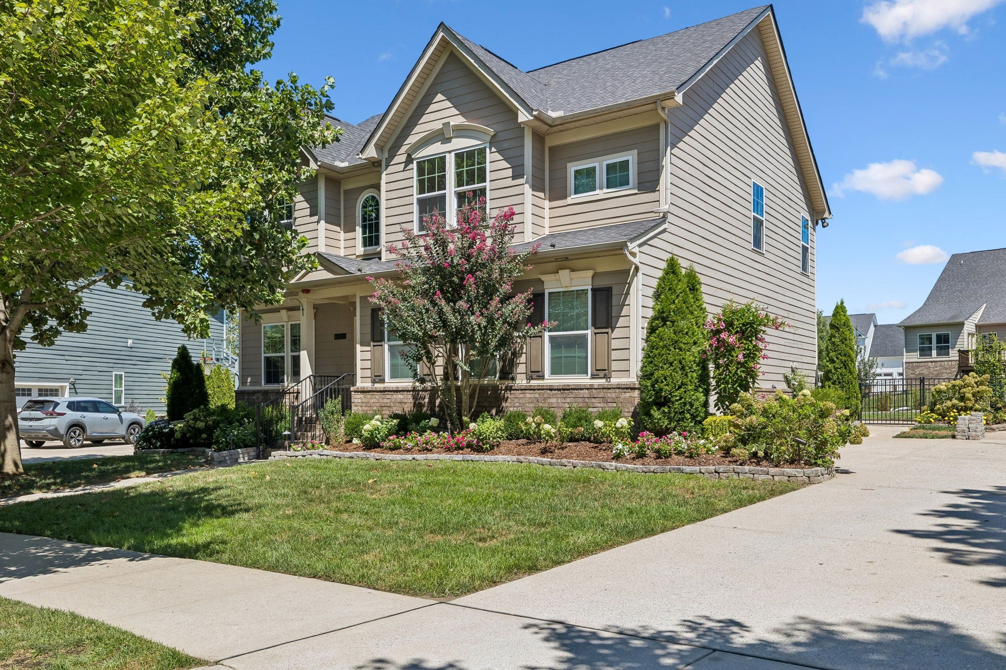 4-bed listing at 4009 Mossy Rock Ln, Franklin