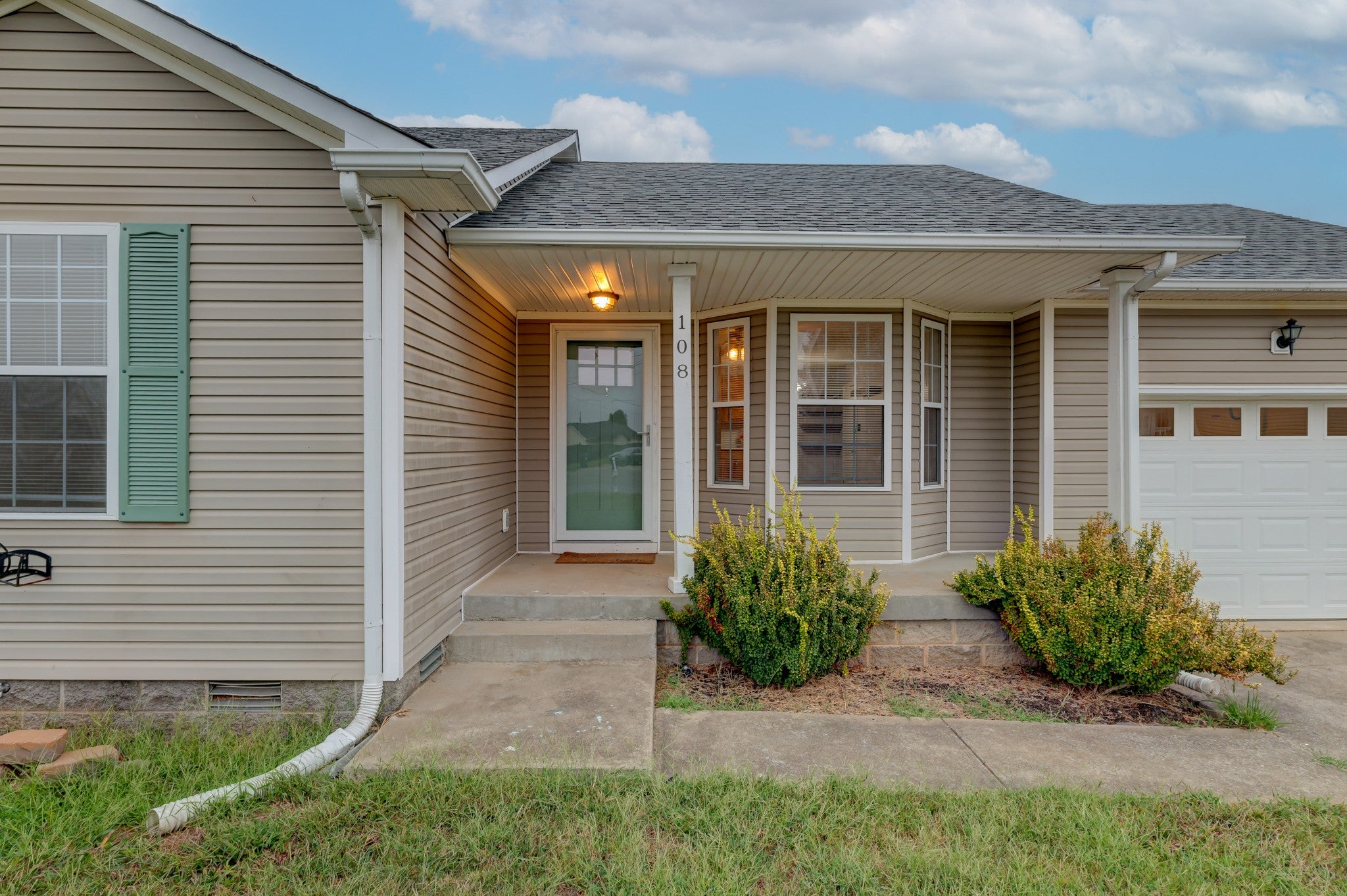 108 Josephines Ct