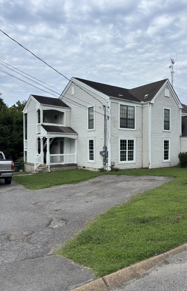 Photo 1 of 7 — 1004 Rachels Square Dr, Hermitage, TN 37076