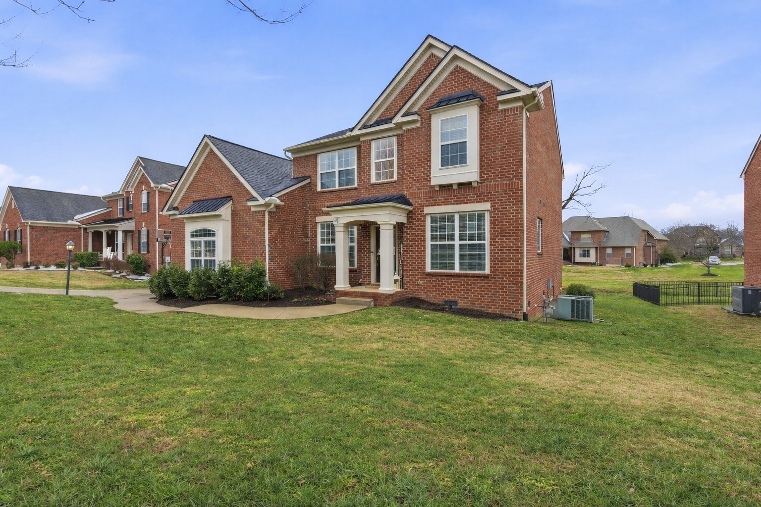 1061 Avery Trace Cir