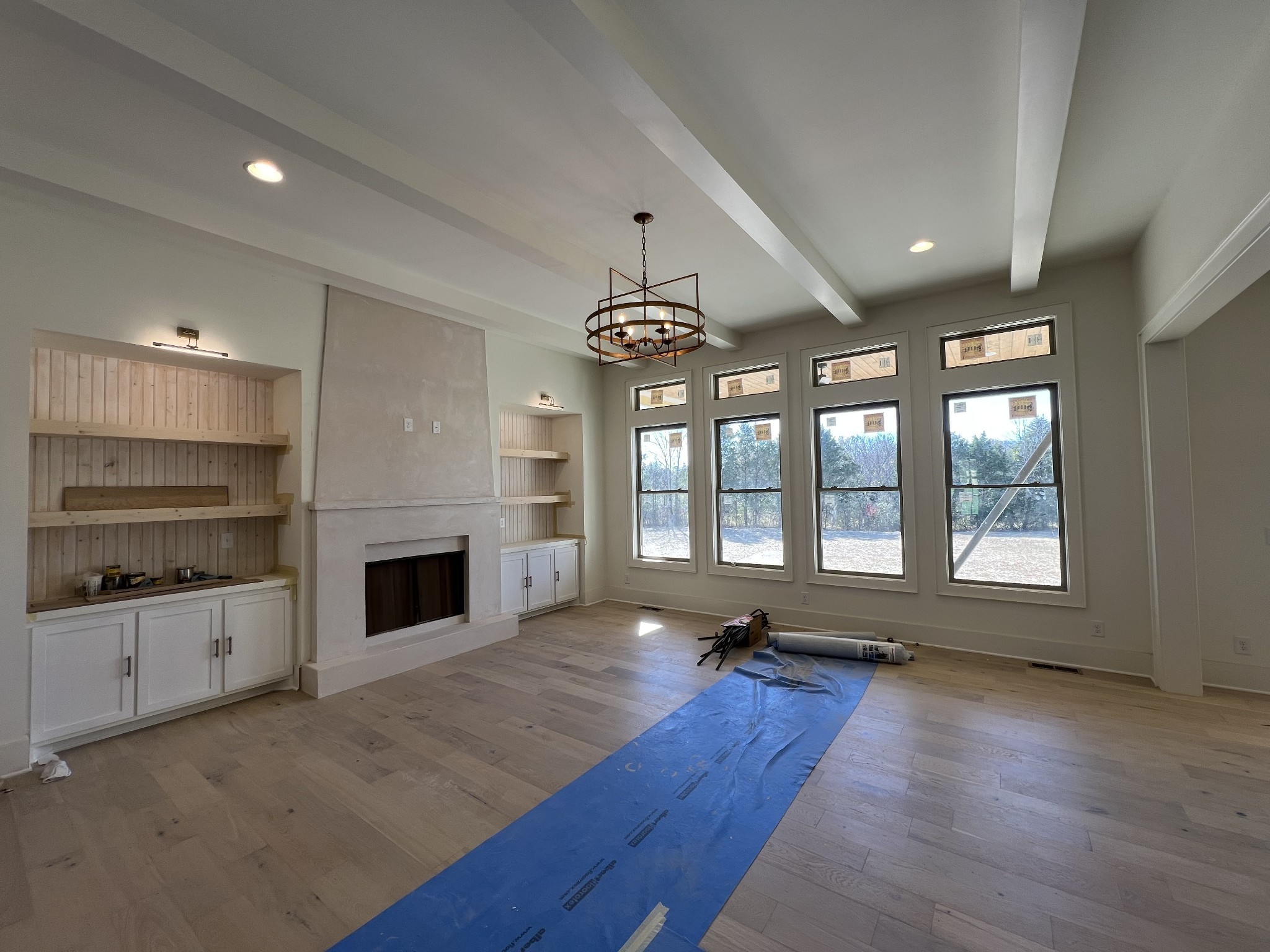 2460 Horn Springs