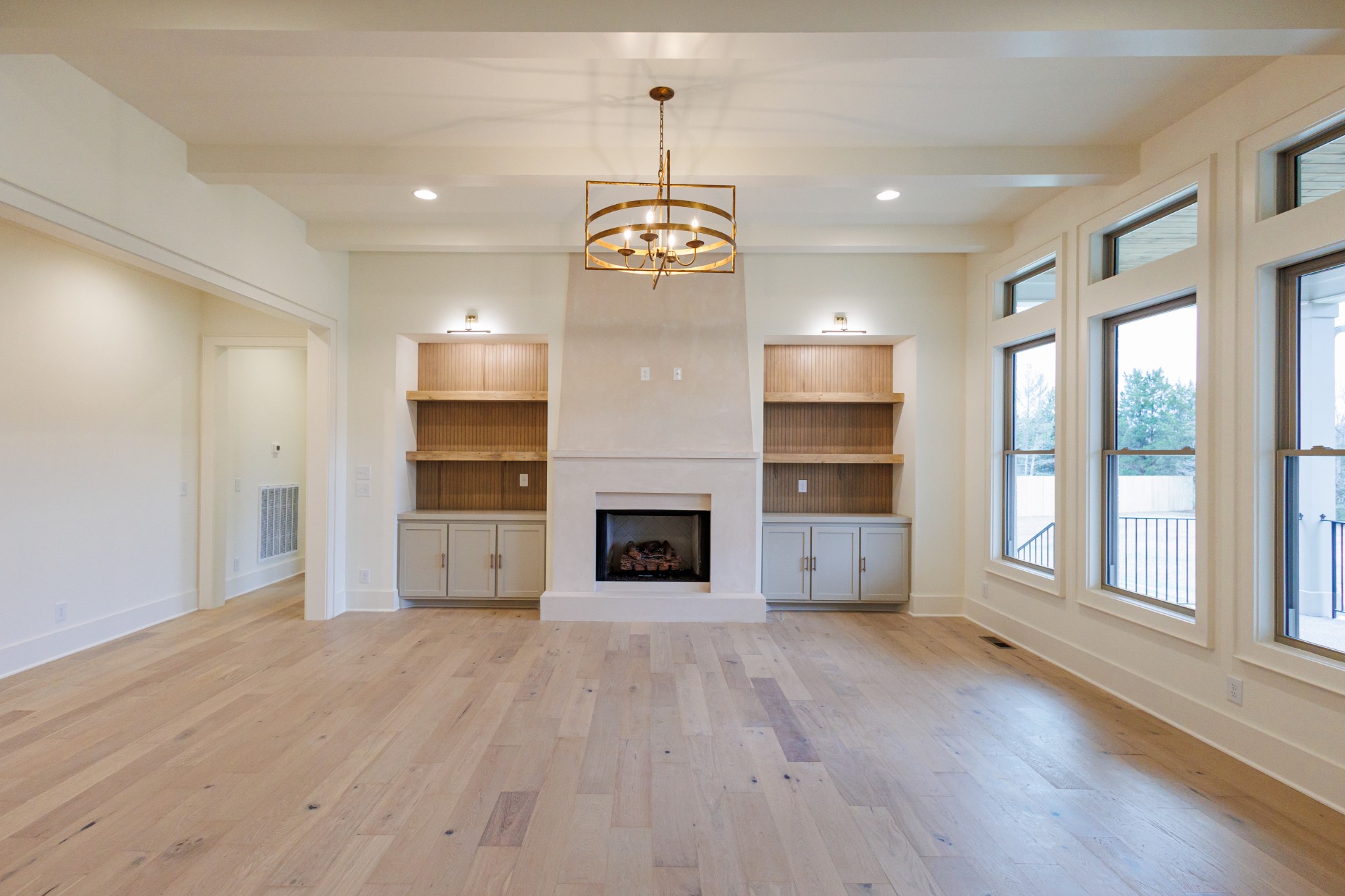 2460 Horn Springs