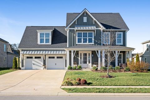 7629 Delancey Dr College Grove TN 37046