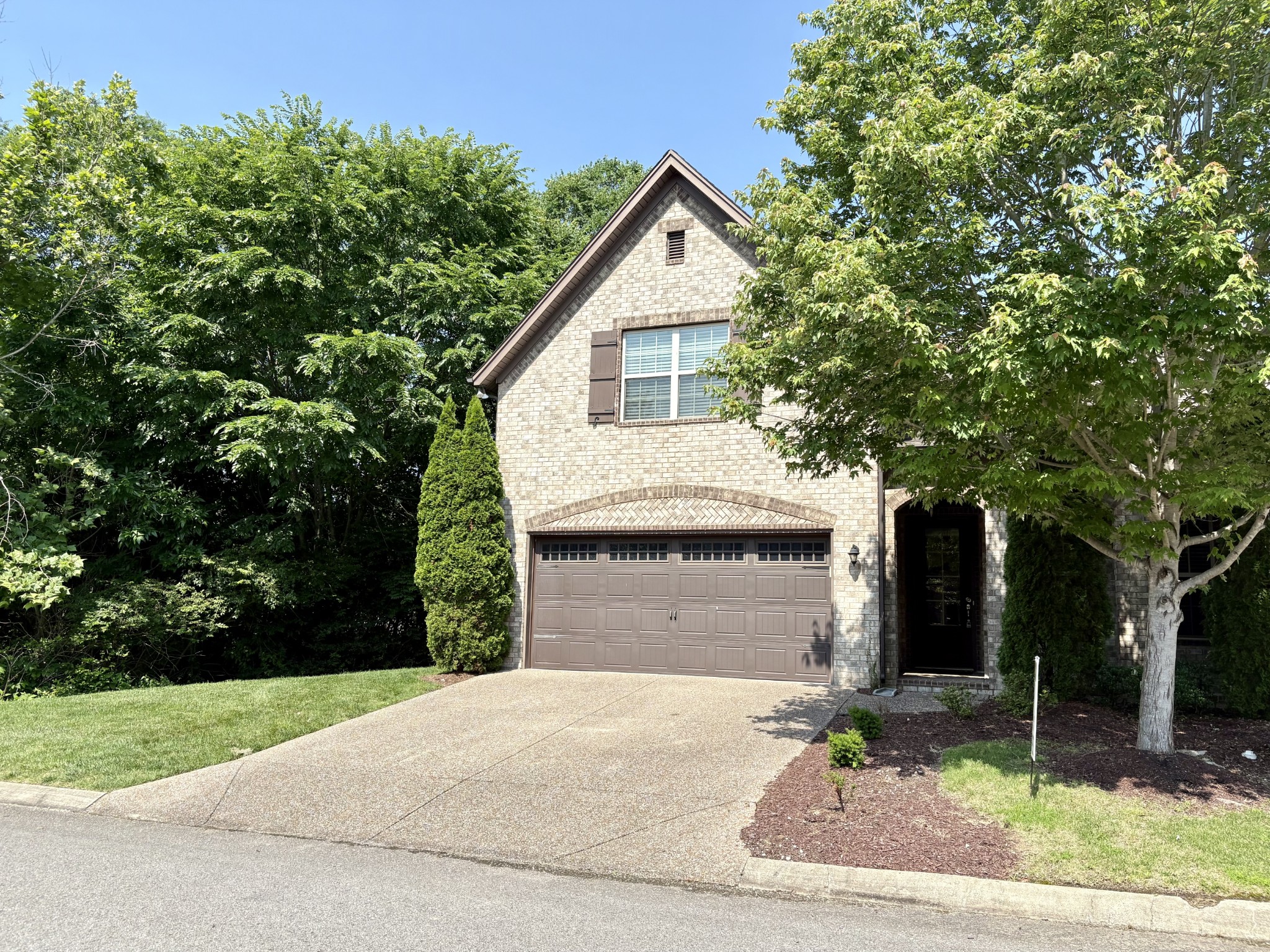 128 Village Cir