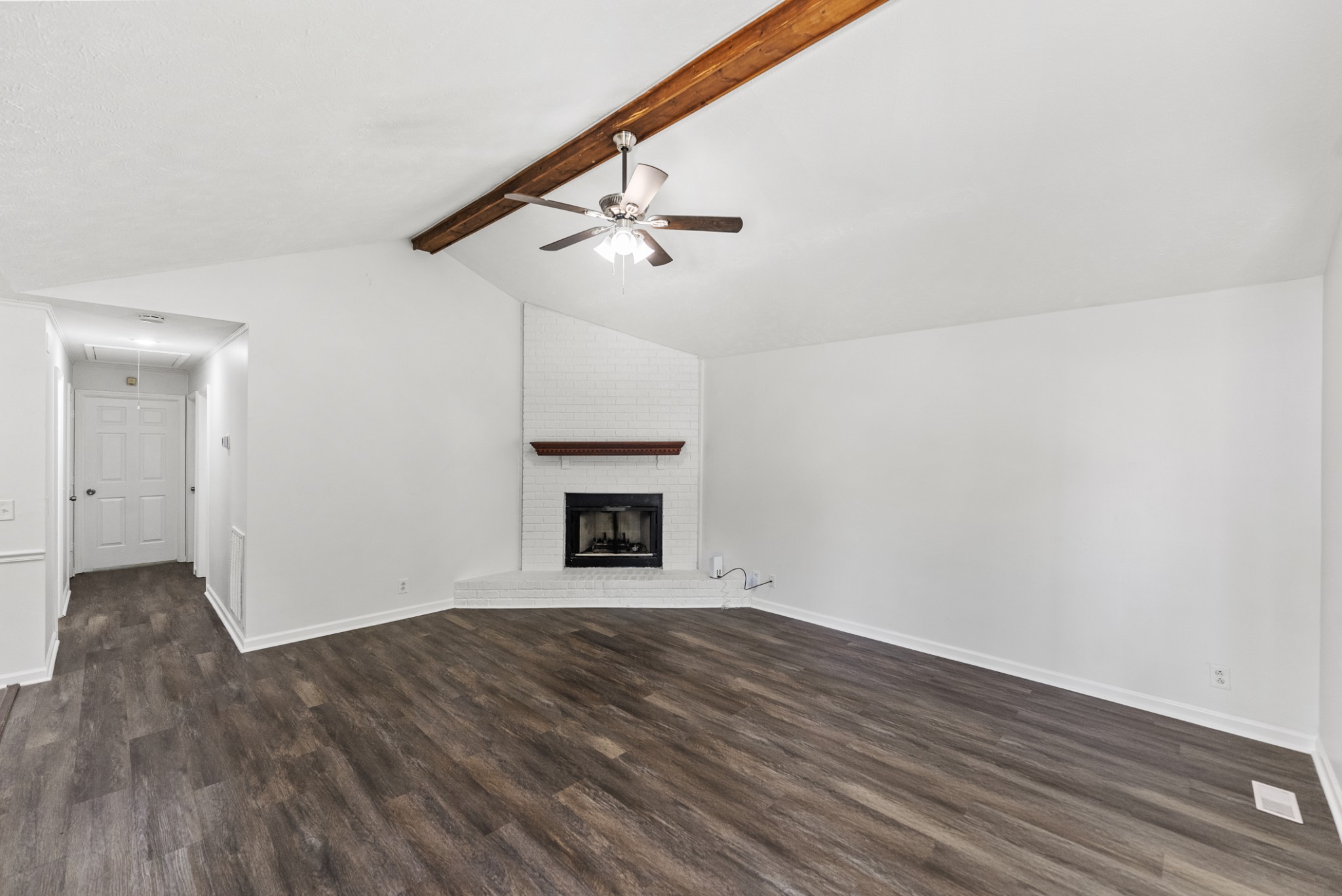 4880 Peppertree Dr