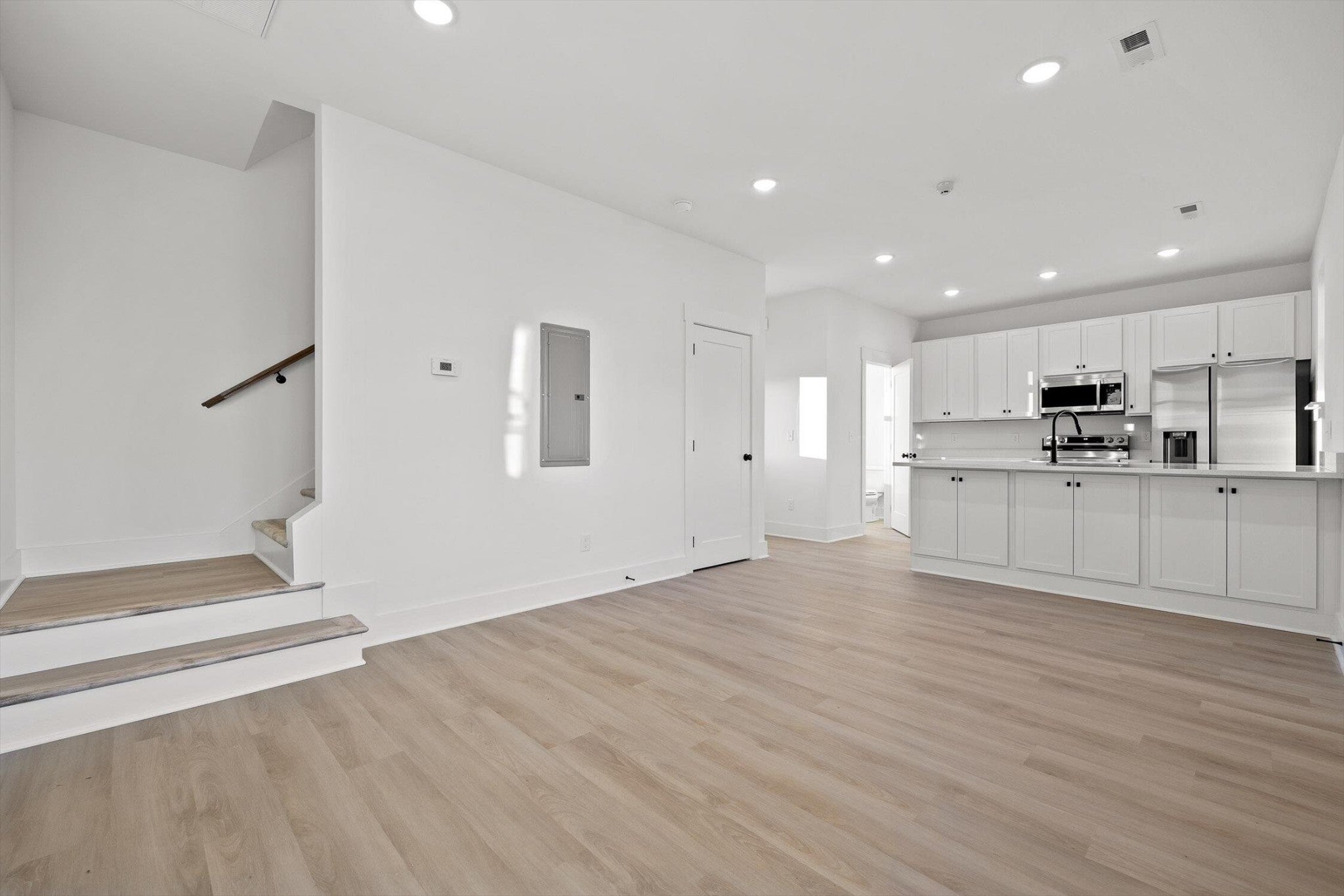 2843 Northpoint Boulevard 37343