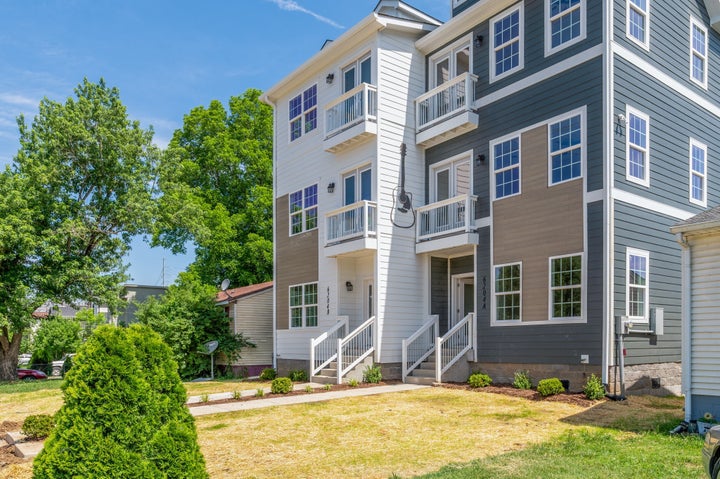Photo 1 of 40 — 6204 Morrow Rd B, Nashville, TN 37209