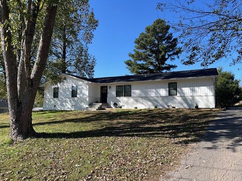 506 Lankford Rd Paris TN 38242