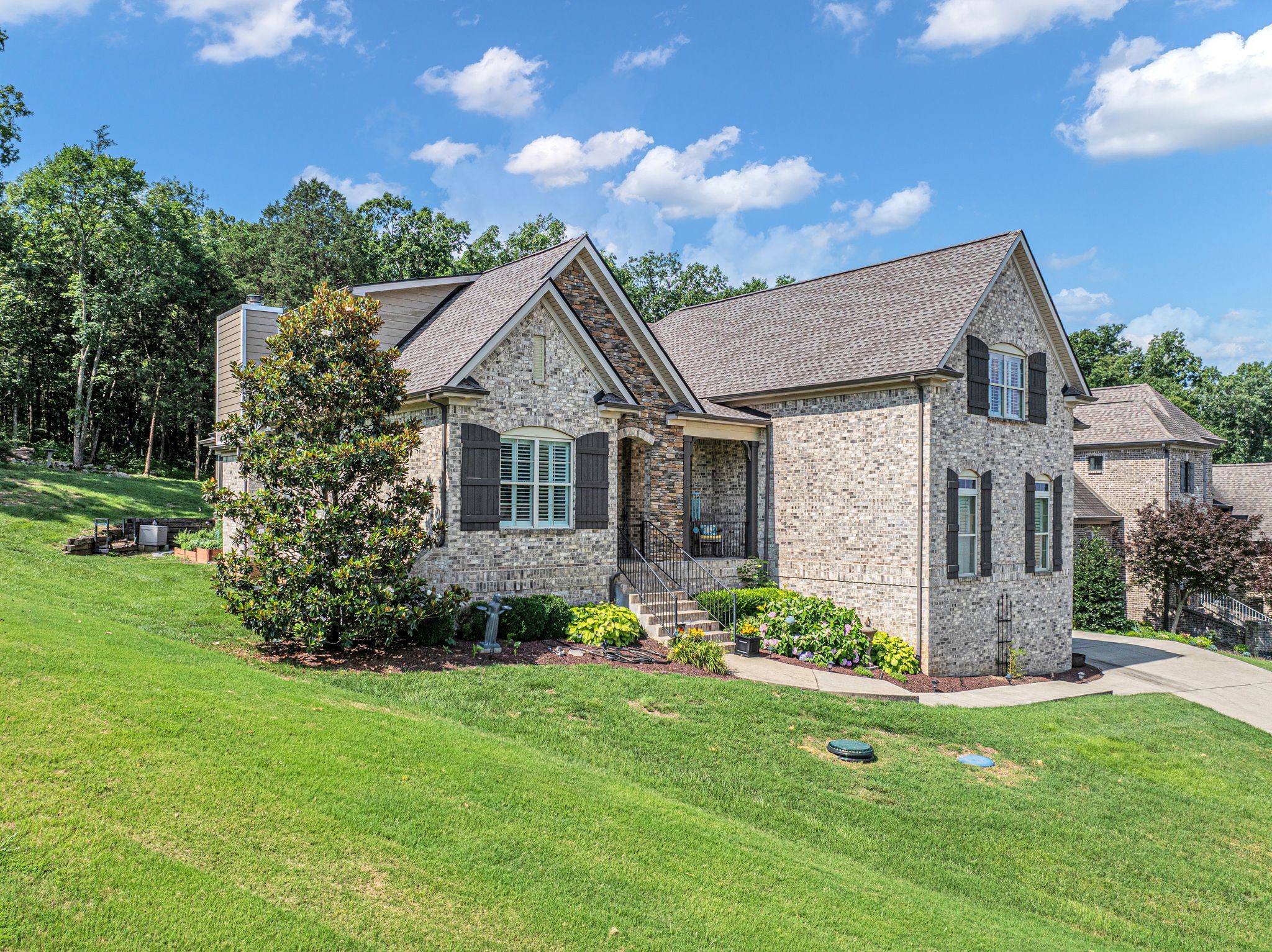 119 Ridgebend Dr