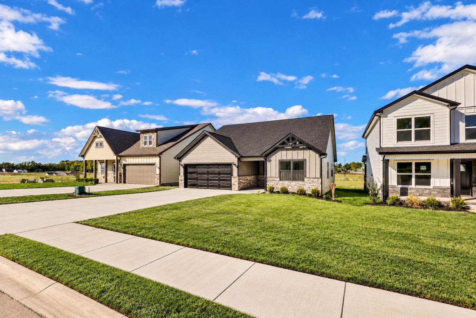 2800 Brewster Dr