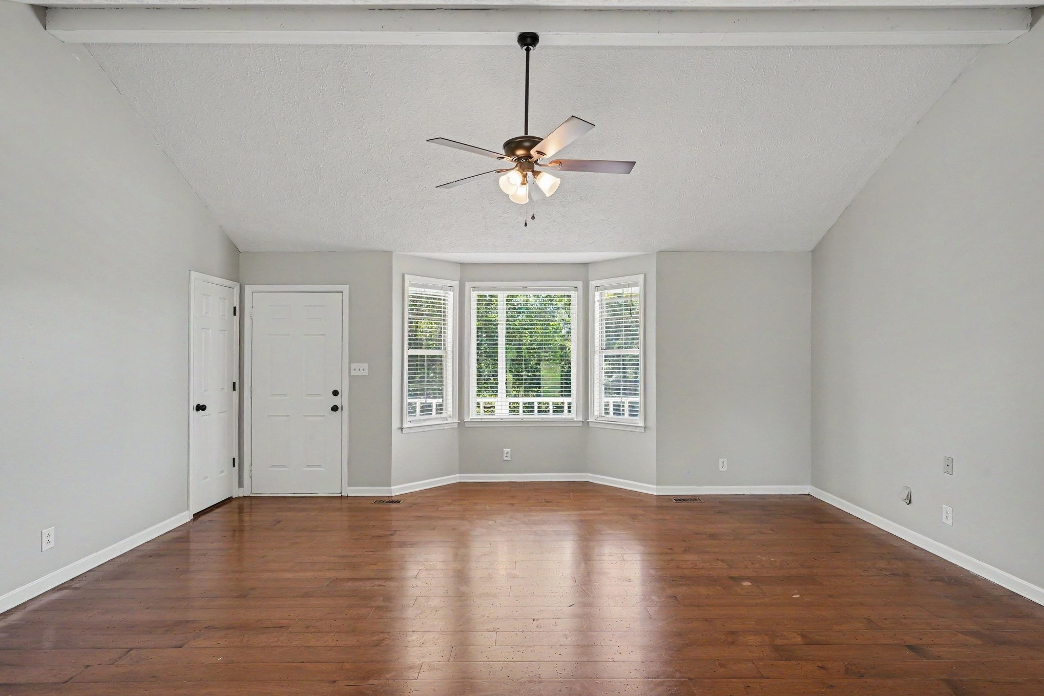 1008 Homestead Trl