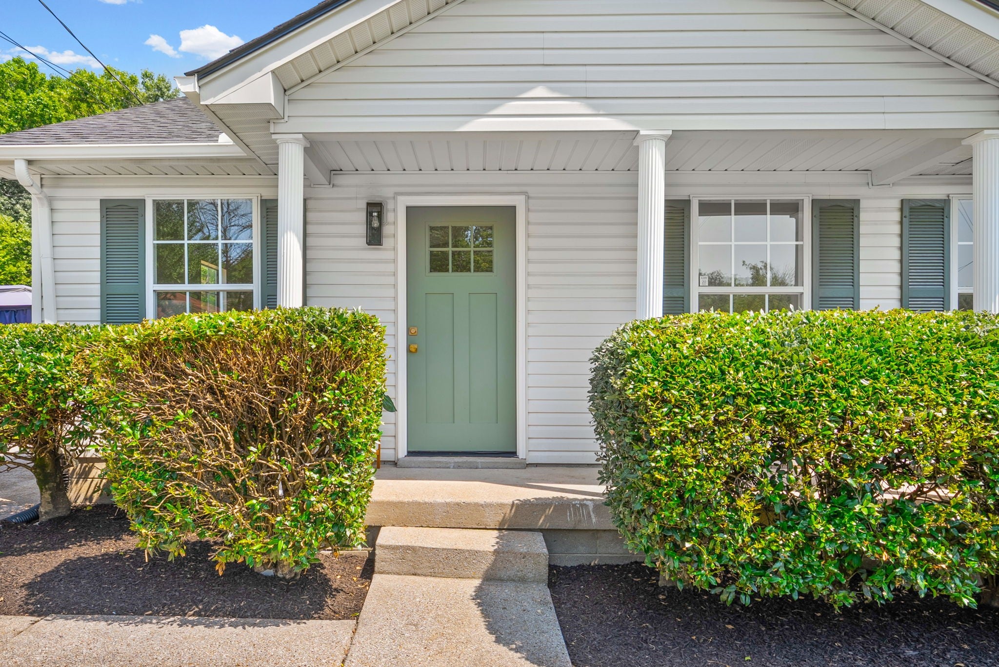 3-bed home sold in Nashville, TN 37207, 2573 Slaydon Dr 2573 Slaydon Dr, Nashville TN 37207 3-bed home, photo 5 of 31