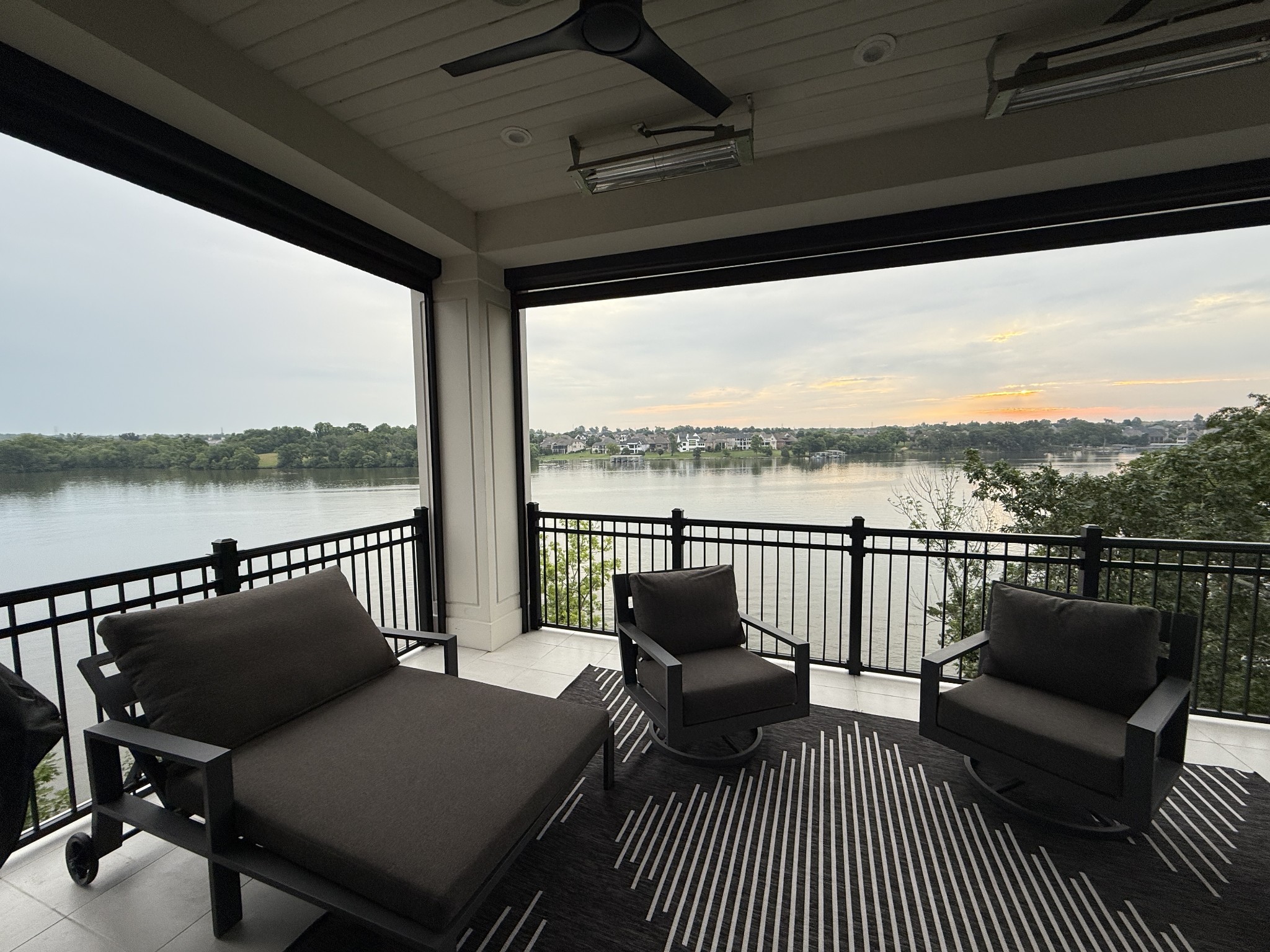 1024 Club View Drive C 202