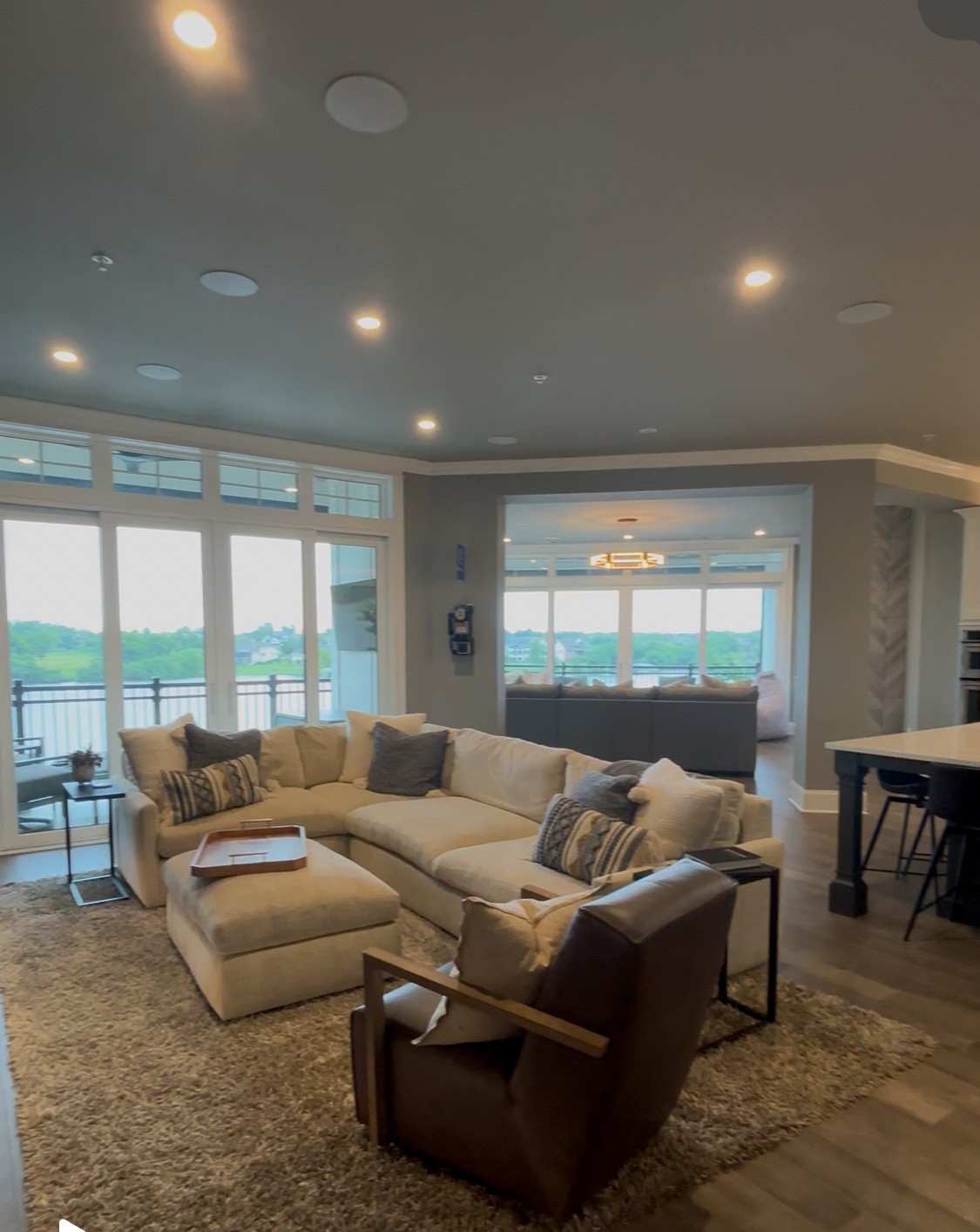 1024 Club View Drive C 202