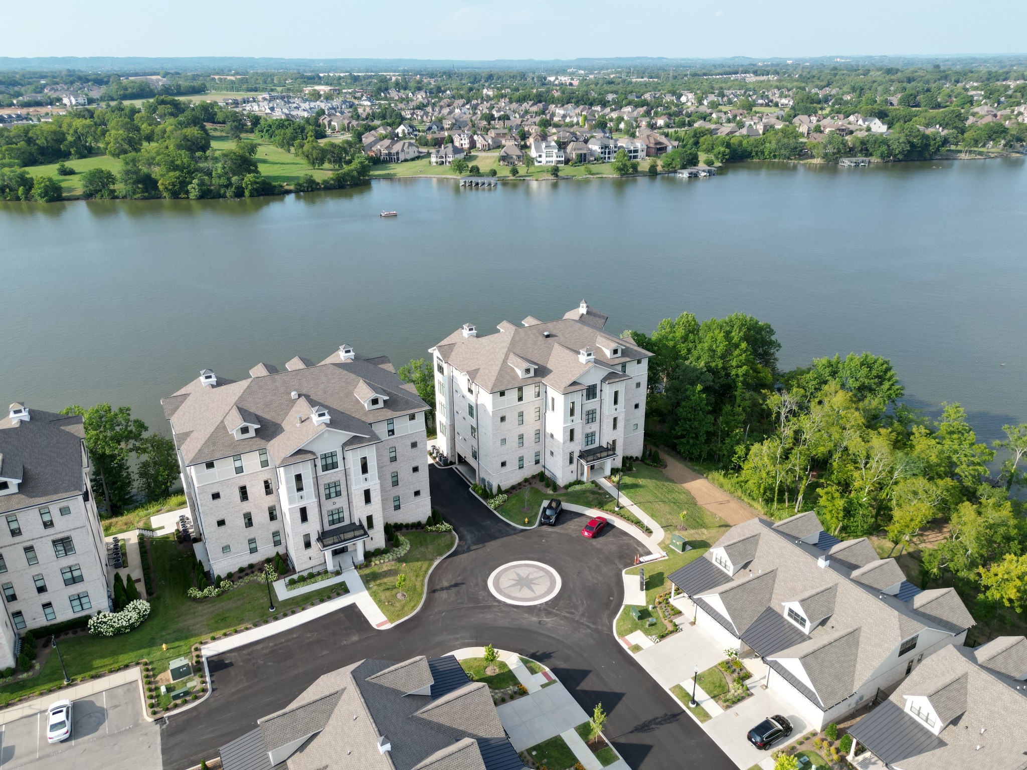 1024 Club View Drive C 202