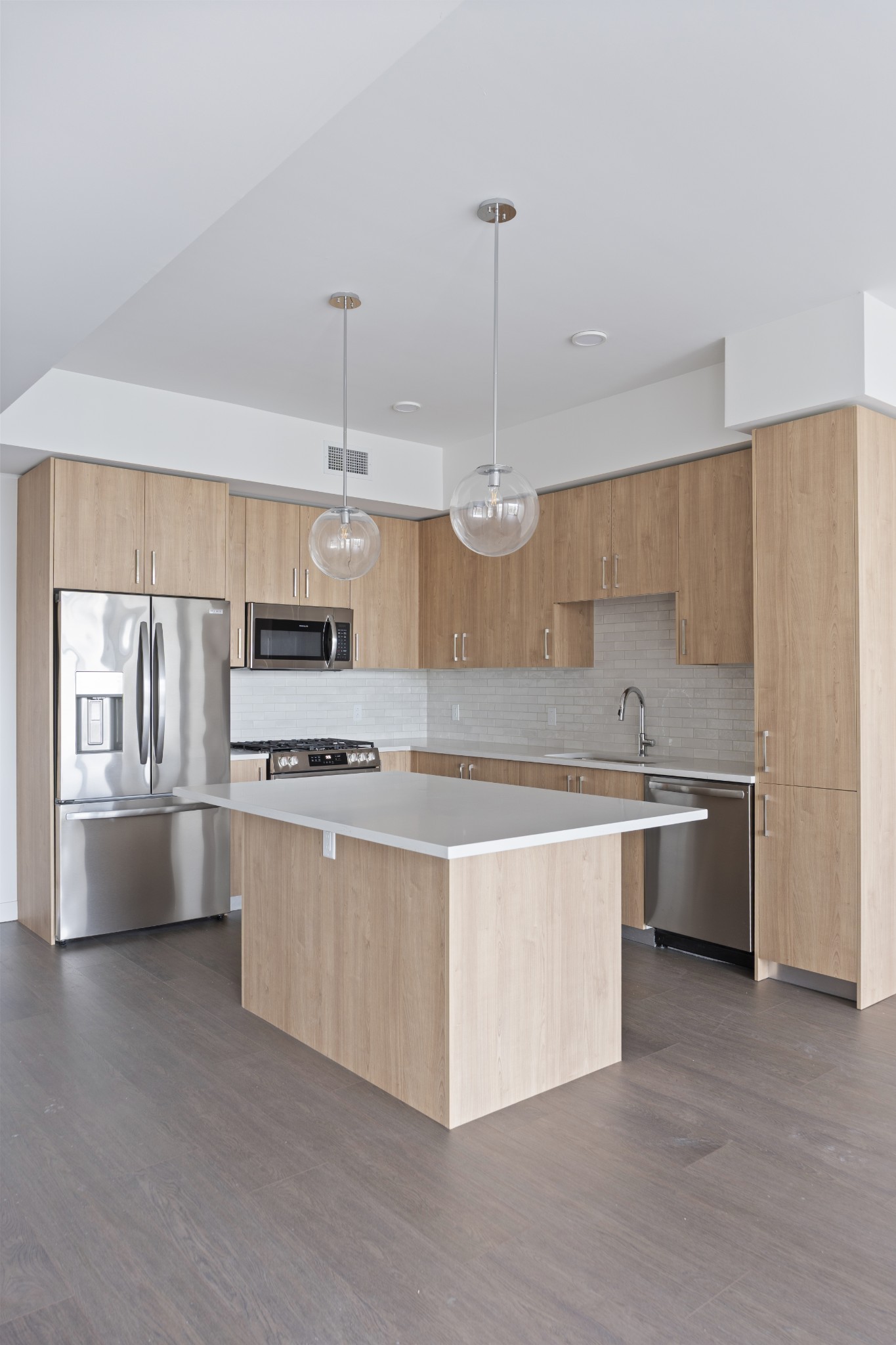 1212 Demonbreun St A12 (Z)