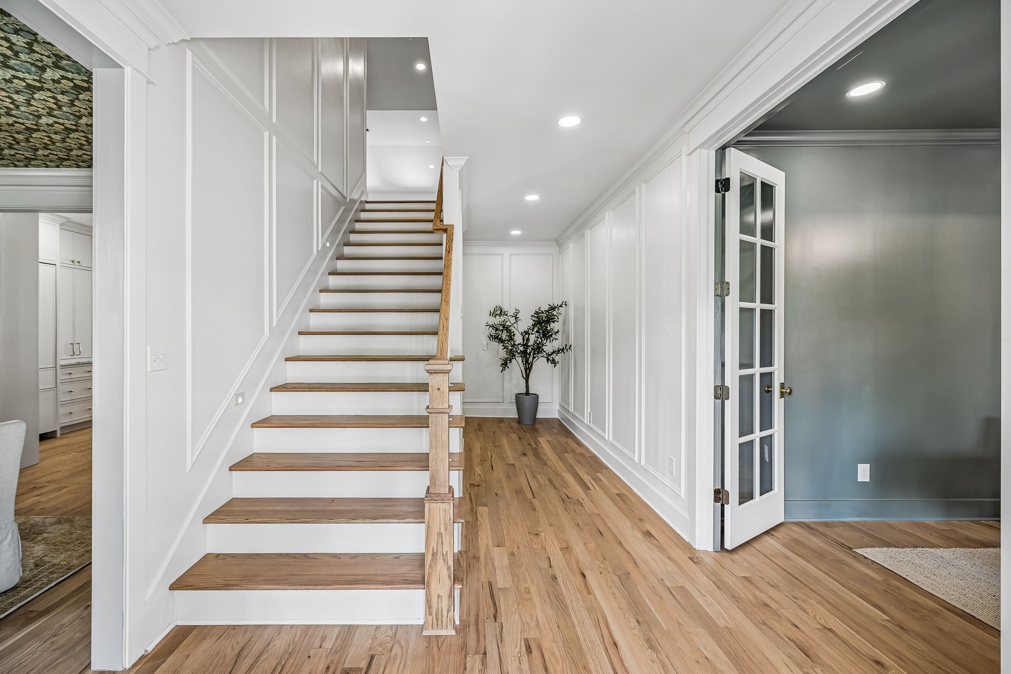 1320 Sweetbriar Ave