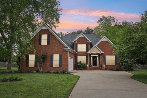 219 Oscar Ct Murfreesboro TN 37128